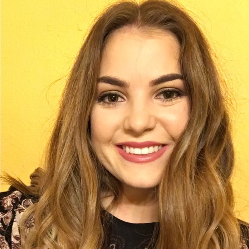 Meet your Posher, Isabella